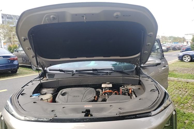 Used Geely Galaxy L6 2025 EM-i 140km Starship Edition Engine Bay