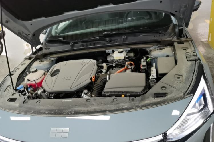 Used Geely Galaxy L6 2025 EM-i 140km Starship Edition Engine Bay