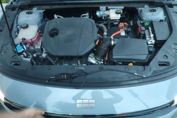 Used Geely Galaxy L6 2025 EM-i 60km Launch Edition Engine Bay