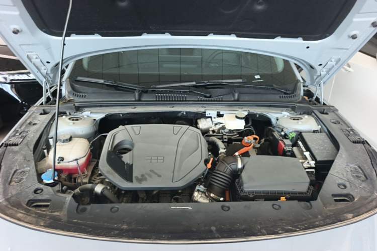 Used Geely Galaxy L6 2025 EM-i 140km Explorer+ Edition Engine Bay