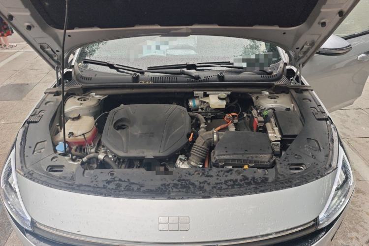 Used Geely Galaxy L6 2025 EM-i 60km Launch Edition Engine Bay