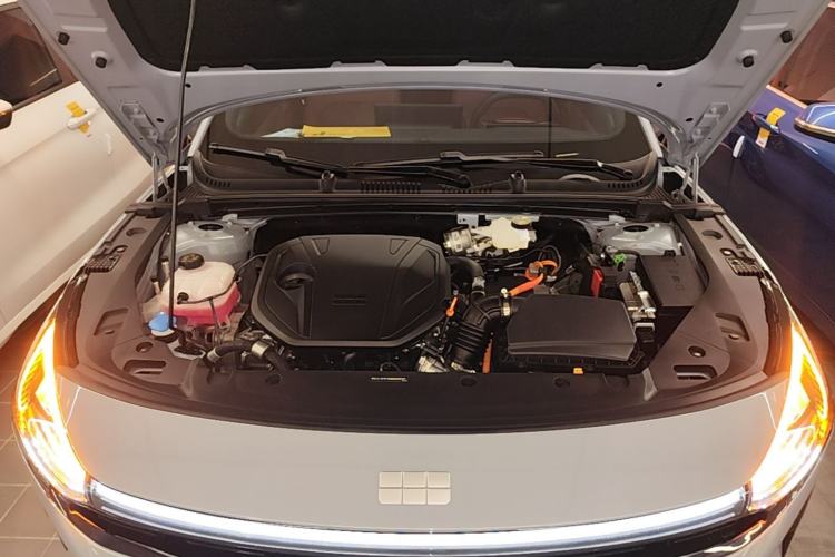 Used Geely Galaxy L6 2025 EM-i 140km Explorer+ Edition Engine Bay