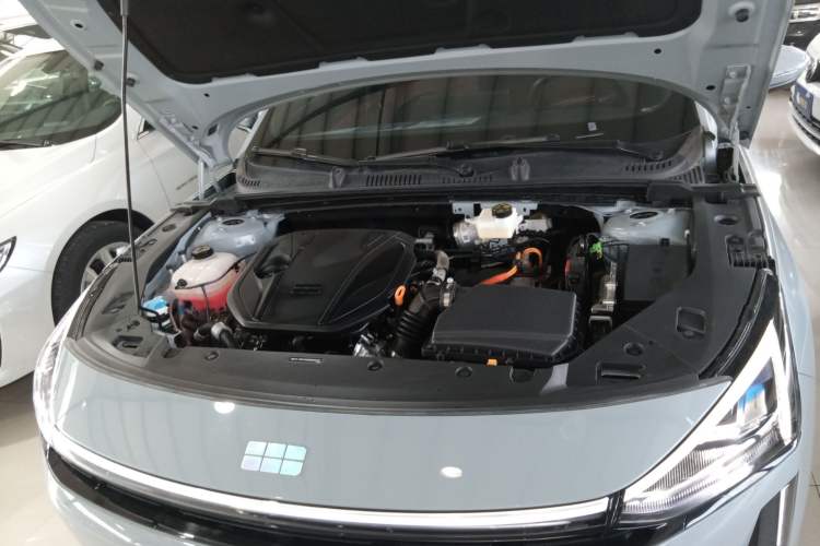 Used Geely Galaxy L6 2025 EM-i 140km Explorer+ Edition Engine Bay