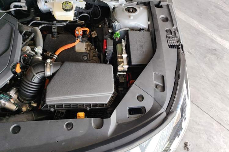 Used Geely Galaxy L6 2025 EM-i 140km Explorer+ Edition Engine Bay Left