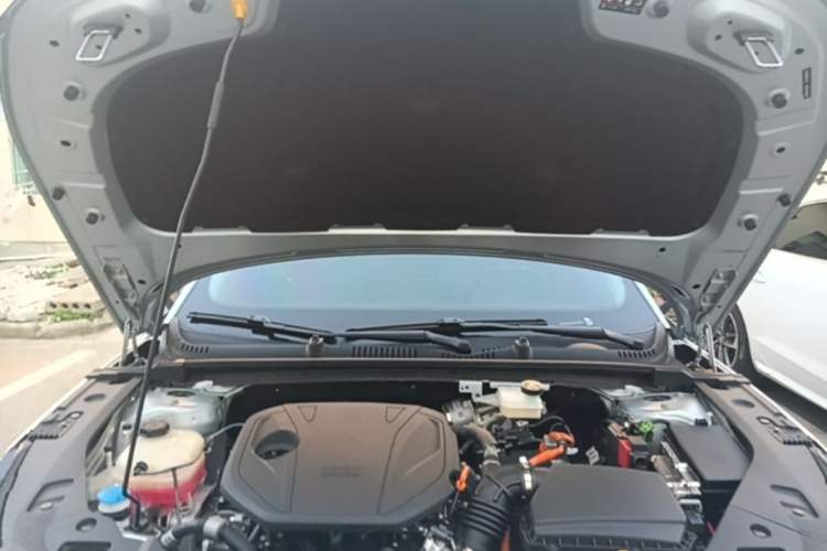 Used Geely Galaxy L6 2025 EM-i 140km Explorer+ Edition Engine Bay