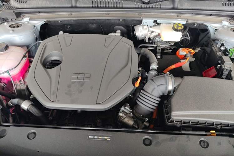 Used Geely Galaxy L6 2025 EM-i 140km Explorer+ Edition Engine Bay