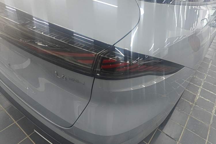 Used Geely Galaxy L6 2025 EM-i 140km Explorer+ Edition Exterior 3