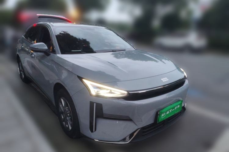Used Geely Galaxy L6 2025 EM-i 60km Launch Edition Front Right 45 Deg