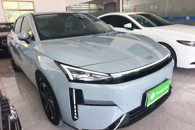 Used Geely Galaxy L6 2025 EM-i 140km Explorer+ Edition Front Right 45 Deg