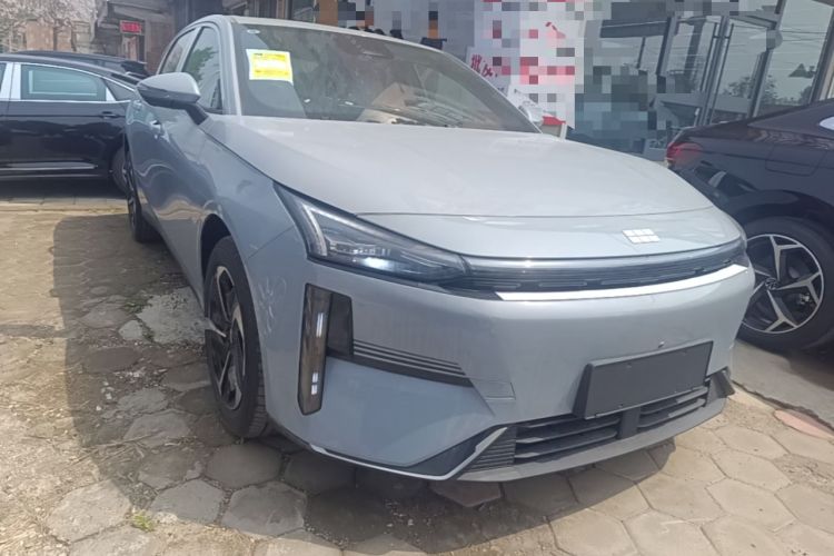 Used Geely Galaxy L6 2025 EM-i 140km Explorer+ Edition Front Right 45 Deg