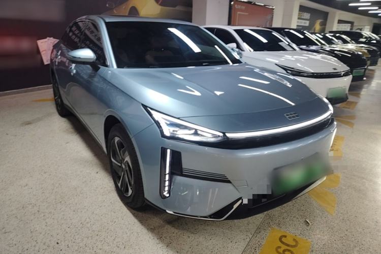 Used Geely Galaxy L6 2025 EM-i 140km Starship Edition Front Right 45 Deg