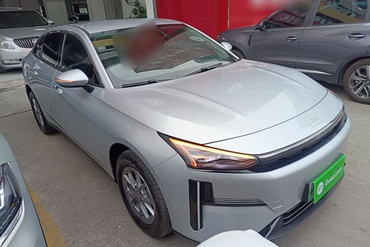 Used Geely Galaxy L6 2025 EM-i 60km Launch Edition Front Right 45 Deg