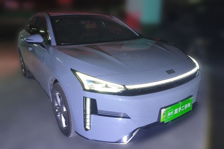 Used Geely Galaxy L6 2025 EM-i 140km Long-Range Version Front Right 45 Deg