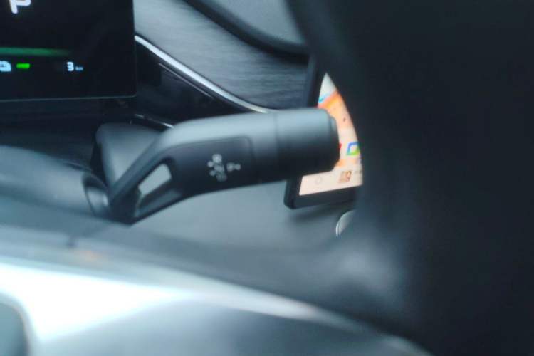 Used Geely Galaxy L6 2025 EM-i 60km Launch Edition Gear Lever