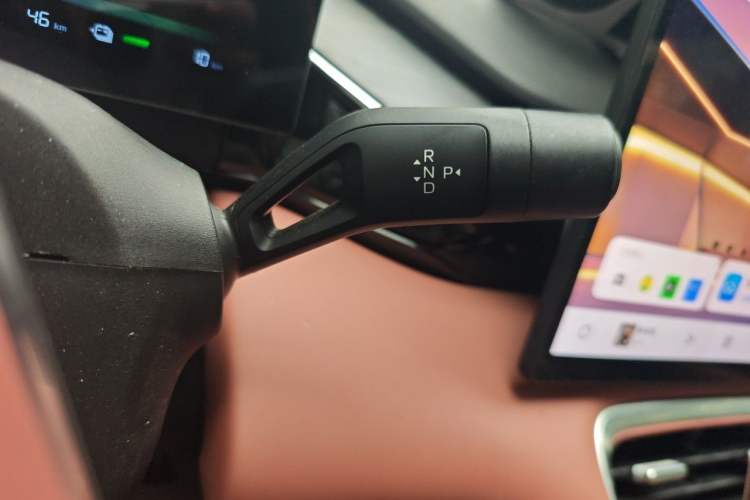 Used Geely Galaxy L6 2025 EM-i 60km Launch Edition Gear Lever
