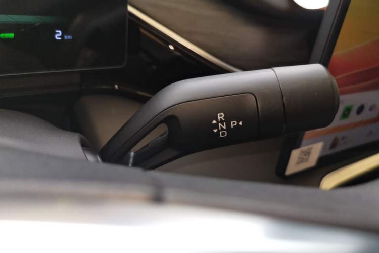 Used Geely Galaxy L6 2025 EM-i 60km Launch Edition Gear Lever