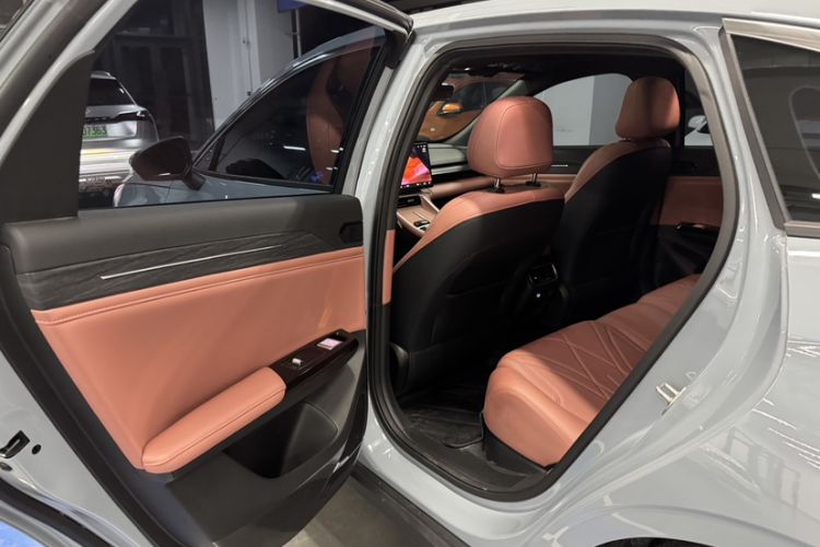 Used Geely Galaxy L6 2025 EM-i 140km Explorer+ Edition Interior 2