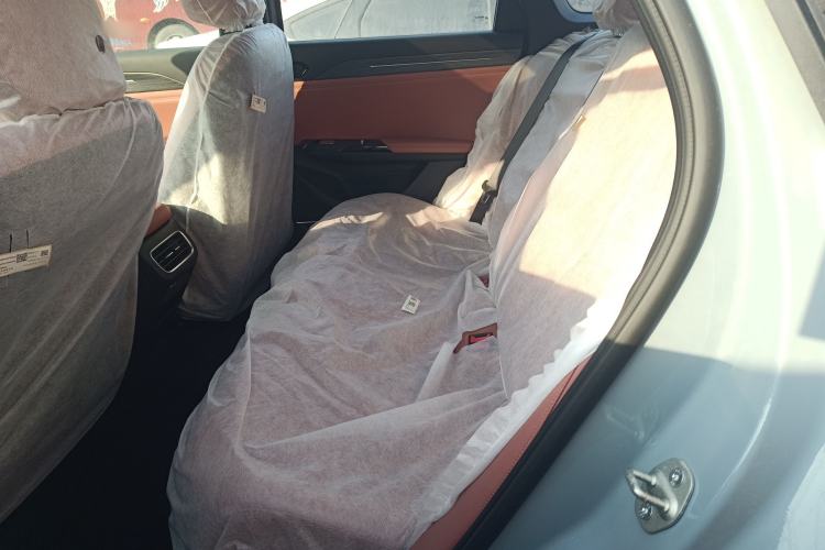 Used Geely Galaxy L6 2025 EM-i 140km Explorer+ Edition Interior 4