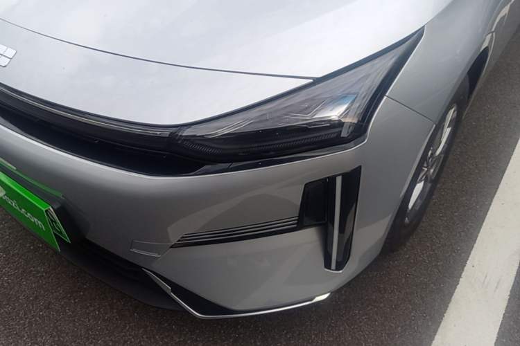 Used Geely Galaxy L6 2025 EM-i 60km Exploration Edition Left Front Headlight