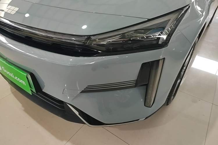 Used Geely Galaxy L6 2025 EM-i 140km Long-Range Version Left Front Headlight