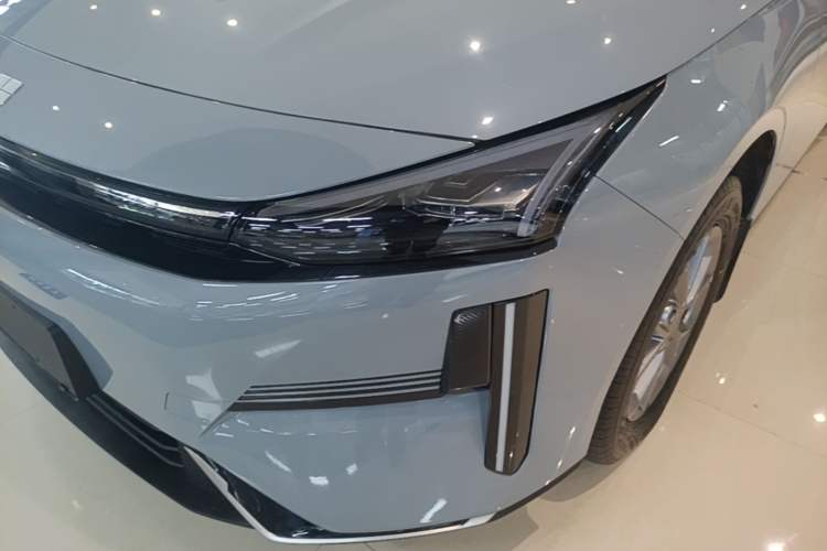 Used Geely Galaxy L6 2025 EM-i 60km Launch Edition Left Front Headlight