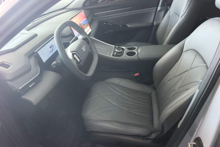 Used Geely Galaxy L6 2025 EM-i 140km Explorer+ Edition Left Front Seat