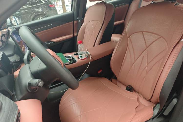 Used Geely Galaxy L6 2025 EM-i 60km Launch Edition Left Front Seat