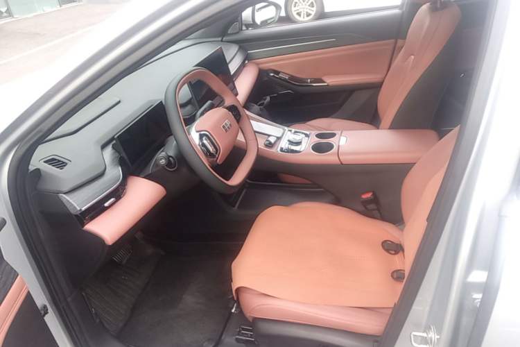 Used Geely Galaxy L6 2025 EM-i 60km Exploration Edition Left Front Seat