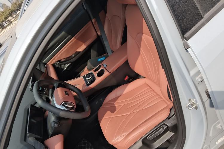 Used Geely Galaxy L6 2025 EM-i 60km Launch Edition Left Front Seat
