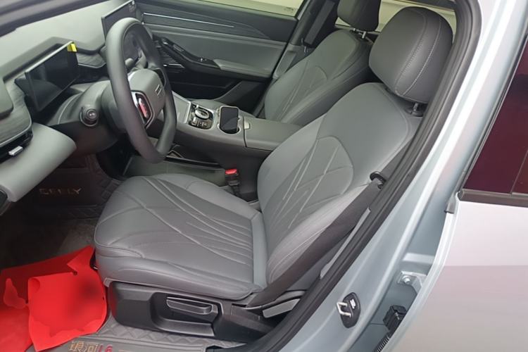 Used Geely Galaxy L6 2025 EM-i 60km Launch Edition Left Front Seat