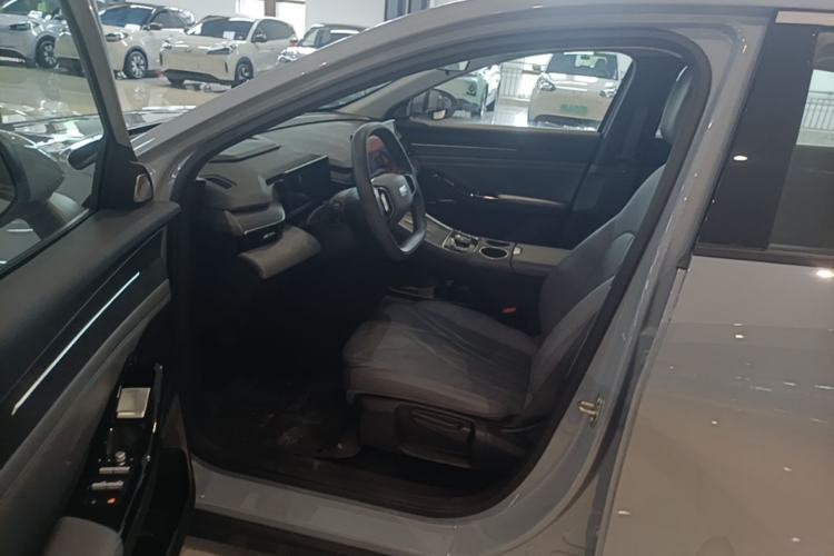Used Geely Galaxy L6 2025 EM-i 60km Launch Edition Left Front Seat