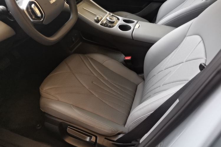 Used Geely Galaxy L6 2025 EM-i 60km Launch Edition Left Front Seat