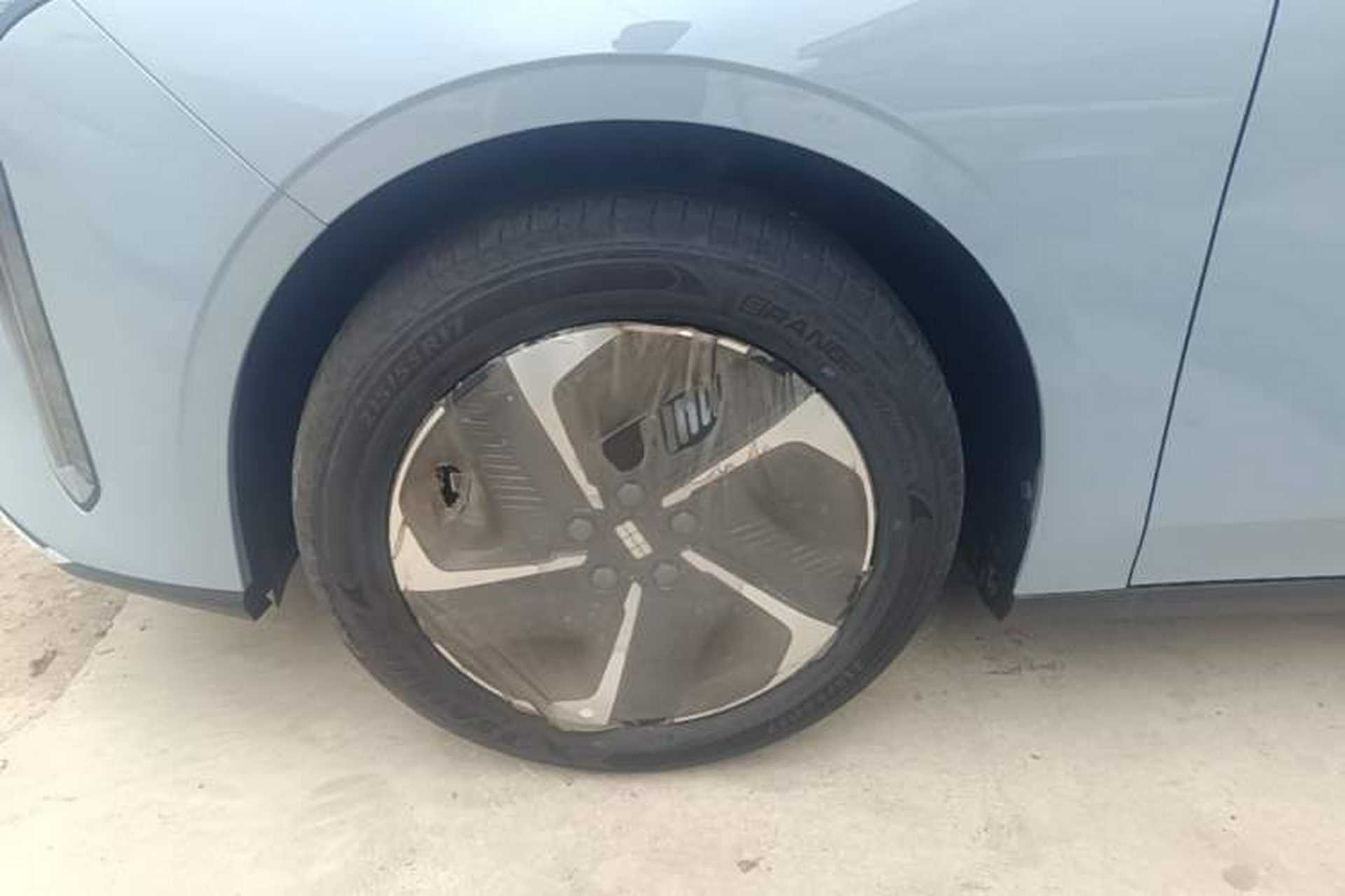 Used Geely Galaxy L6 2025 EM-i 140km Explorer+ Edition Left Front Wheel Hub