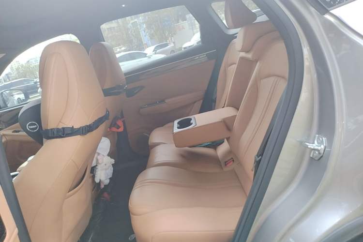Used Geely Galaxy L6 2025 EM-i 140km Starship Edition Left Rear Seat