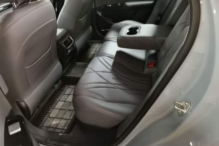 Used Geely Galaxy L6 2025 EM-i 140km Starship Edition Left Rear Seat