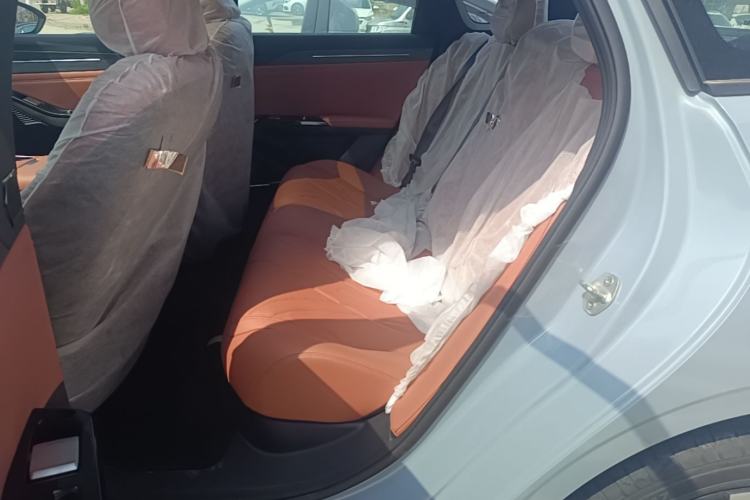 Used Geely Galaxy L6 2025 EM-i 140km Explorer+ Edition Left Rear Seat