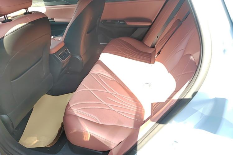 Used Geely Galaxy L6 2025 EM-i 140km Explorer+ Edition Left Rear Seat