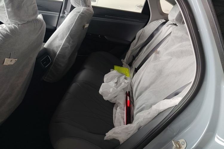 Used Geely Galaxy L6 2025 EM-i 140km Explorer+ Edition Left Rear Seat
