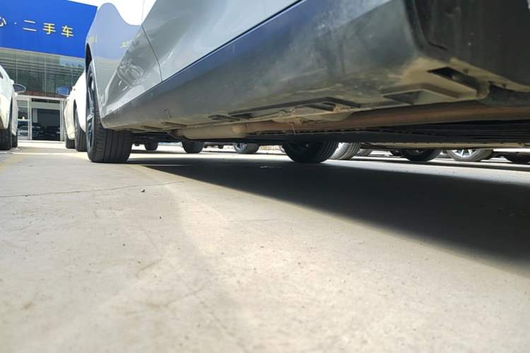 Used Geely Galaxy L6 2025 EM-i 140km Explorer+ Edition Left Side Sill