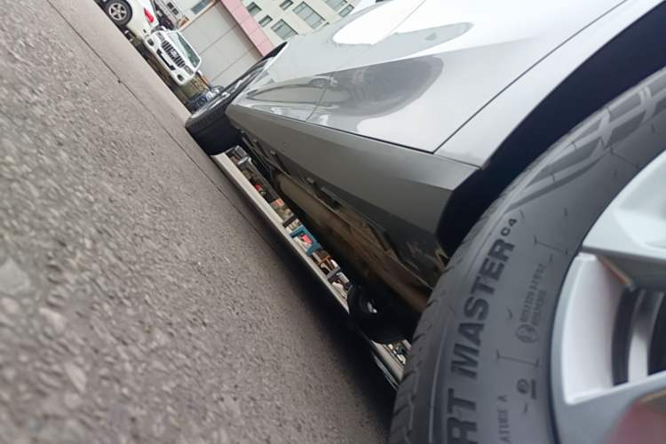 Used Geely Galaxy L6 2025 EM-i 60km Launch Edition Left Side Sill