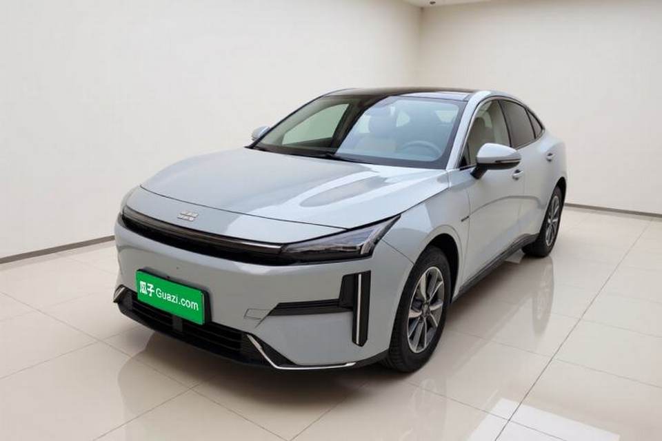 Geely Galaxy L6 2025