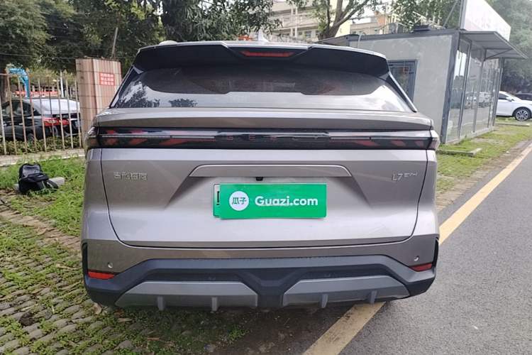 Used Geely Galaxy L6 2025 EM-i 140km Starship Edition Rear