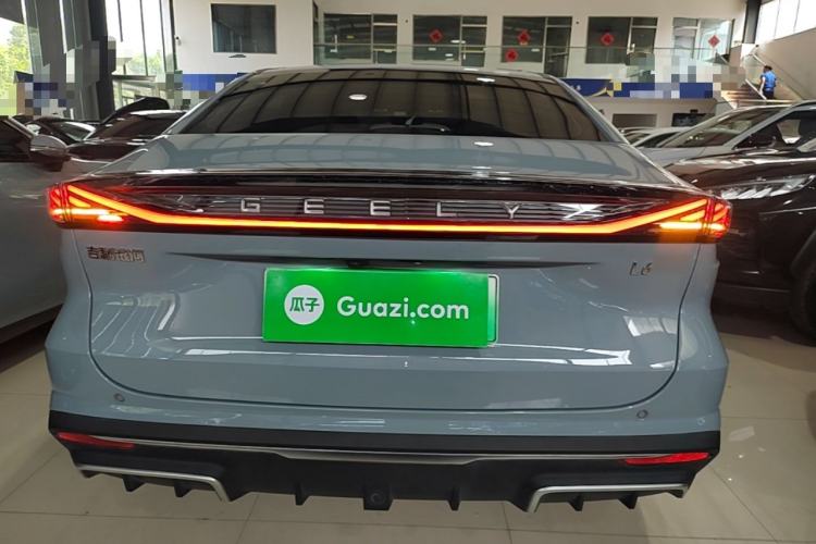 Used Geely Galaxy L6 2025 EM-i 140km Long-Range Version Rear