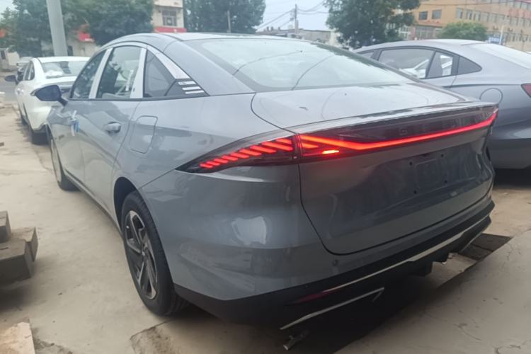 Used Geely Galaxy L6 2025 EM-i 140km Explorer+ Edition Rear Left 45 Deg