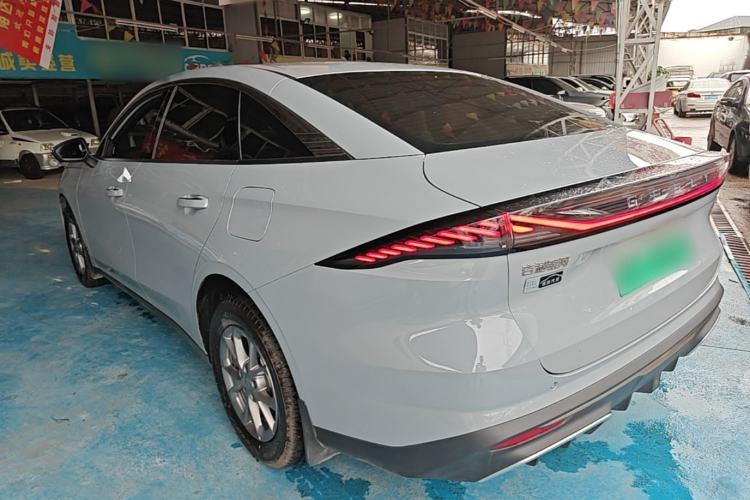 Used Geely Galaxy L6 2025 EM-i 60km Launch Edition Rear Left 45 Deg