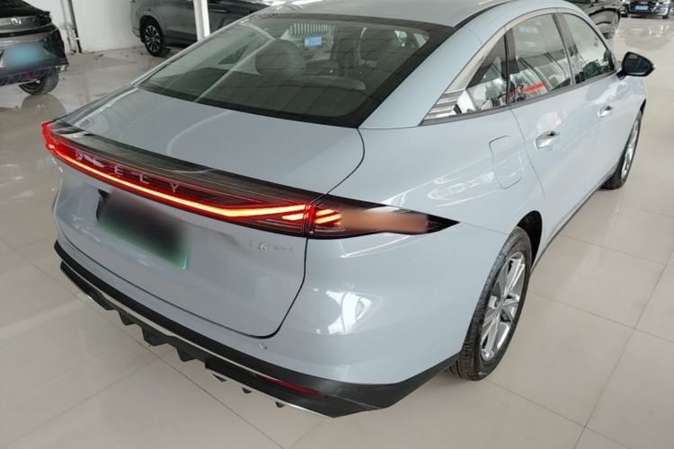 Used Geely Galaxy L6 2025 EM-i 140km Long-Range Version Rear Right 45 Deg