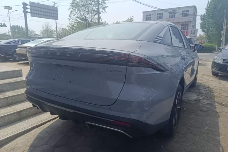 Used Geely Galaxy L6 2025 EM-i 140km Explorer+ Edition Rear Right 45 Deg