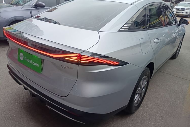 Used Geely Galaxy L6 2025 EM-i 60km Launch Edition Rear Right 45 Deg