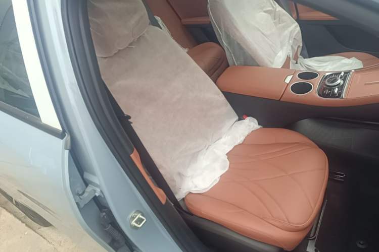 Used Geely Galaxy L6 2025 EM-i 140km Explorer+ Edition Right Front Seat