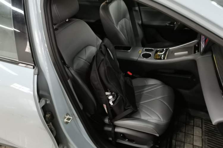 Used Geely Galaxy L6 2025 EM-i 140km Starship Edition Right Front Seat